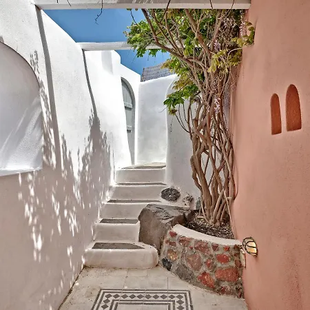 בית נופש Finikia Residence