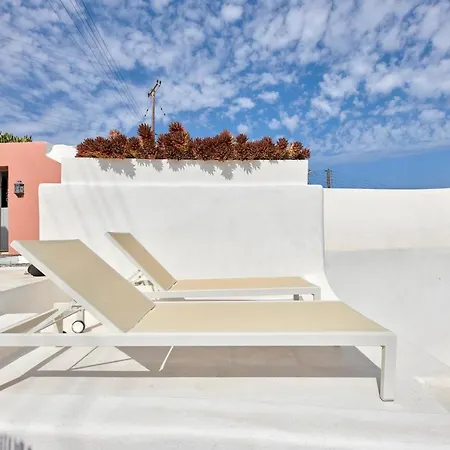 בית נופש Finikia Residence *
