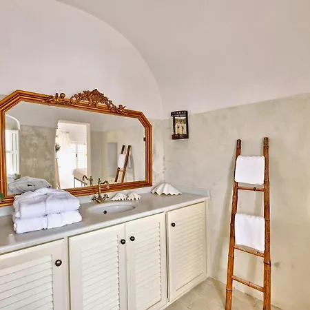 Finikia Residence Nyaraló *